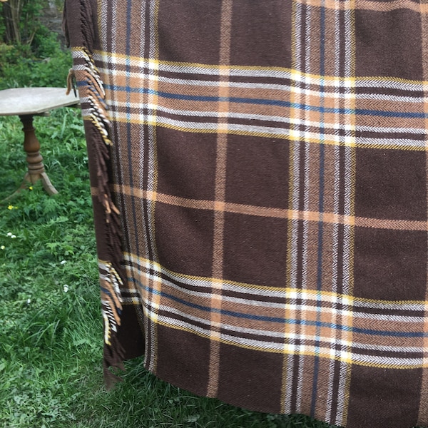 Super Vintage Picnic Blanket. British Made. 1950s. Wool. Lovely Fresh Condition