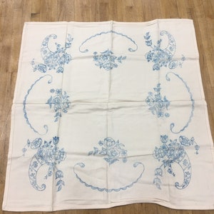 1950s Needlework Tablecloth for Sewing. Great Project!