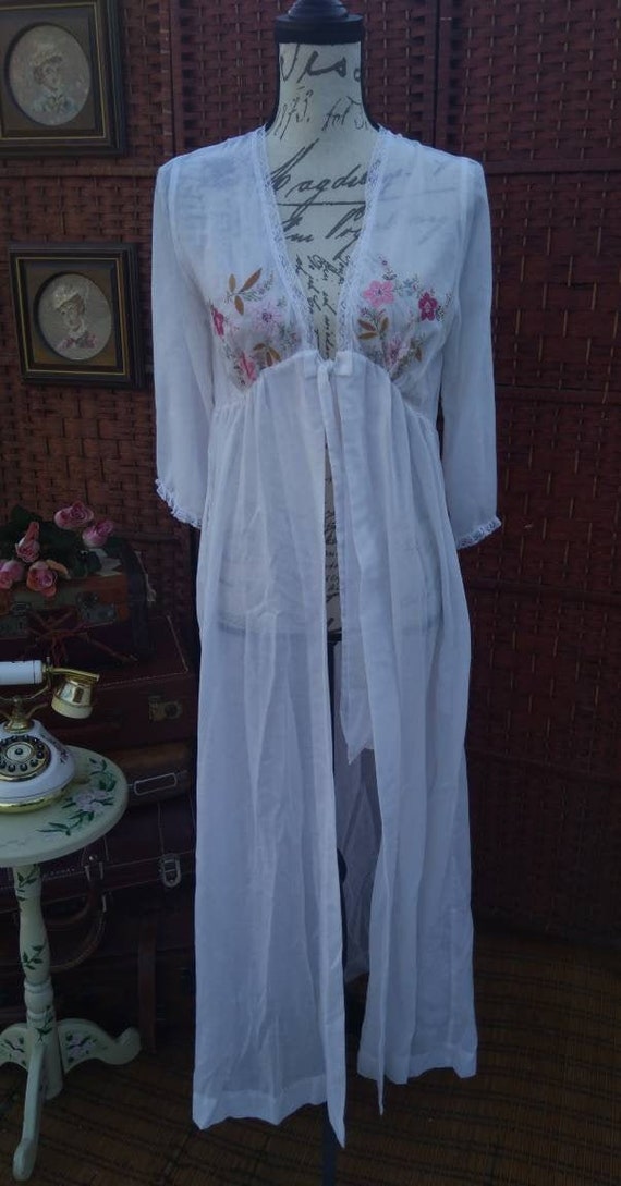 Boho white floral night gown/vintage night gown/vi