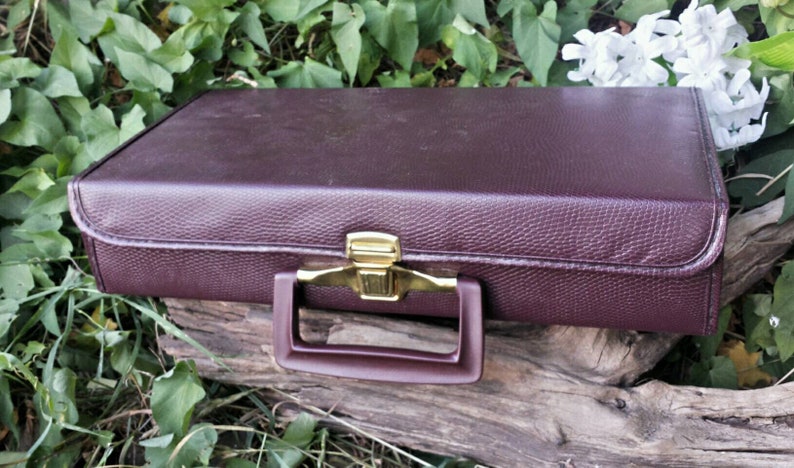 Coupon attache case from the 90/'svintage casescoupon casevintage attachecoupon holdercoupon case90/'s attachevintage luggageluggage