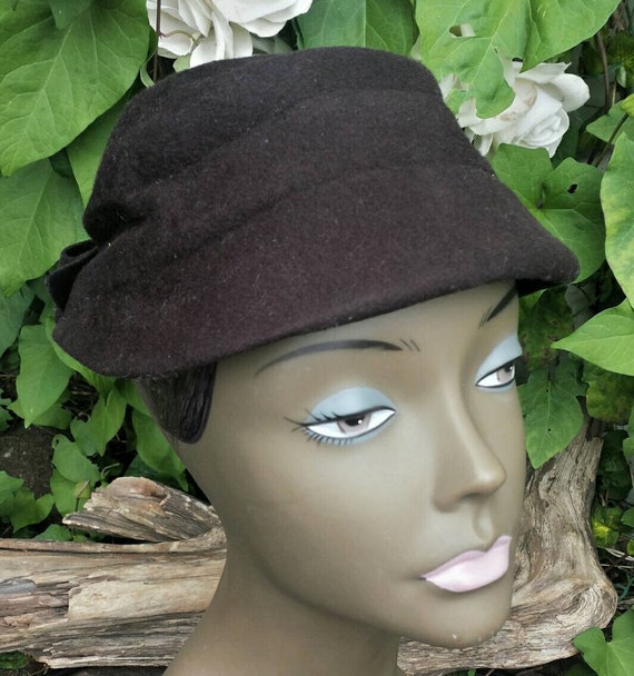 60's clover lane hat with bow/clover lane/vintage