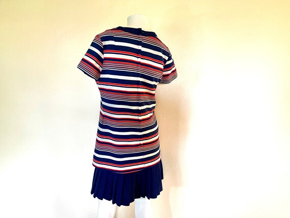 Vintage 1970s Short Sleeve Polyester Striped Dress - image 5