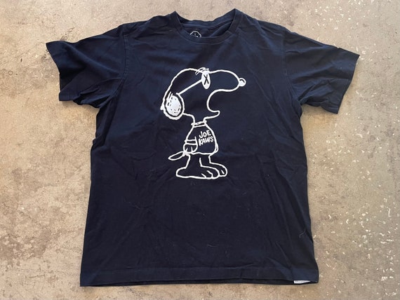 KAWS X Uniqlo X Peanuts Joe Kaws Yawn Outline Tee Shirt Size L - Etsy