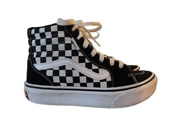 Classic Vans Checkerboard Print High Top Sneaker Youth Size 2