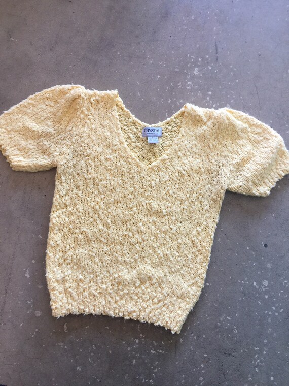 Super Cute Vintage 1980s Short Puff Sleeve Acrylic