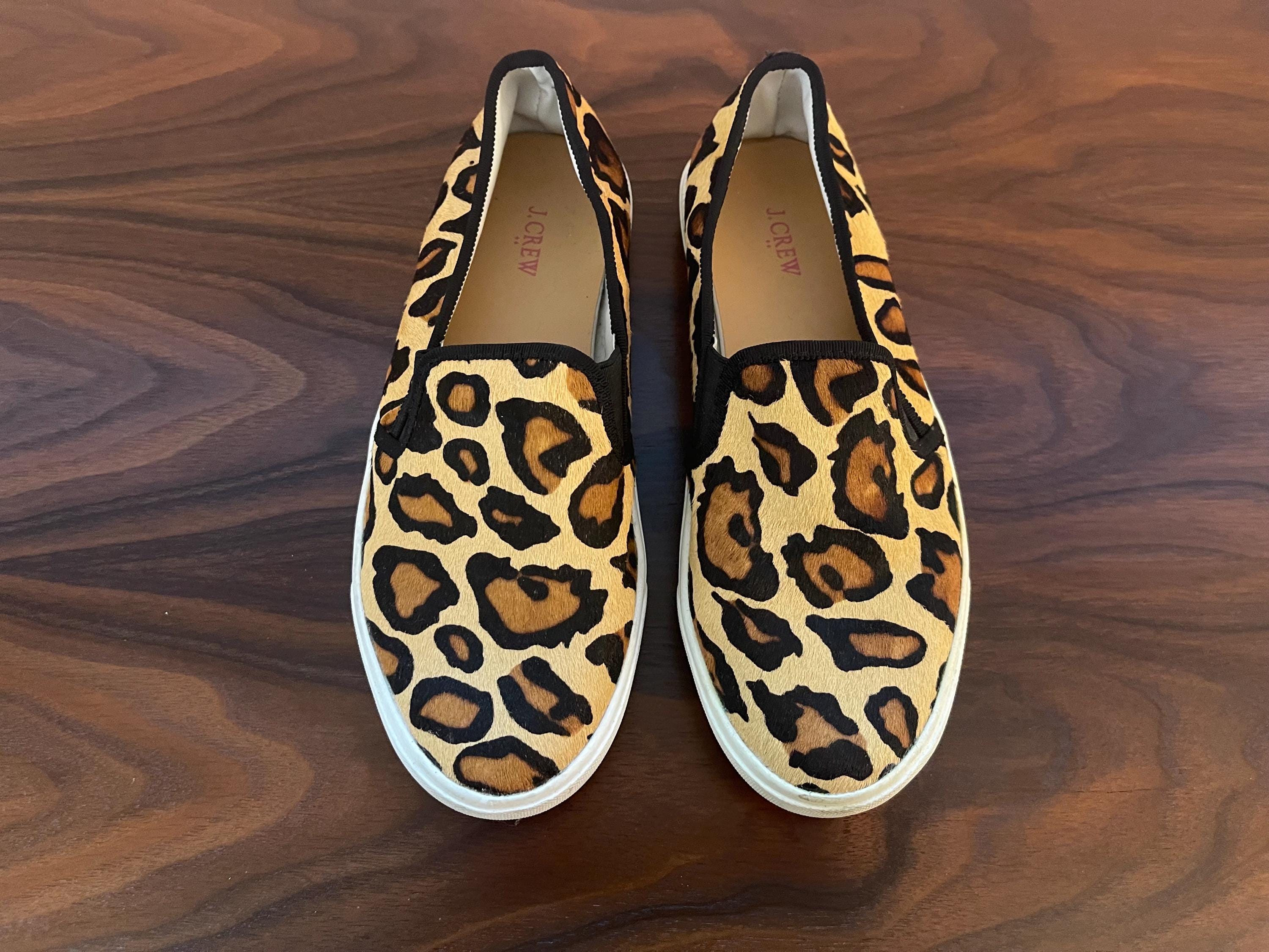 Vans Slip-On Mules in Leopard Print and Skull with Black Sole VANS SLIP ON SKATE SKULL PILE GUM BLACK WHITE ? HARGA  main image 2