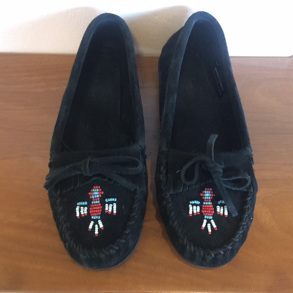 Minnetonka Black Suede Moccasin Womens 9.5 with Thunderbird Beadwork