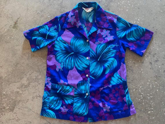 Vintage 60s Hawaiian Print Short Sleeve Top by Po… - image 2