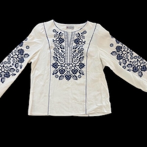 Vintage Embroidered Ukrainian Peasant Blouse Size XL