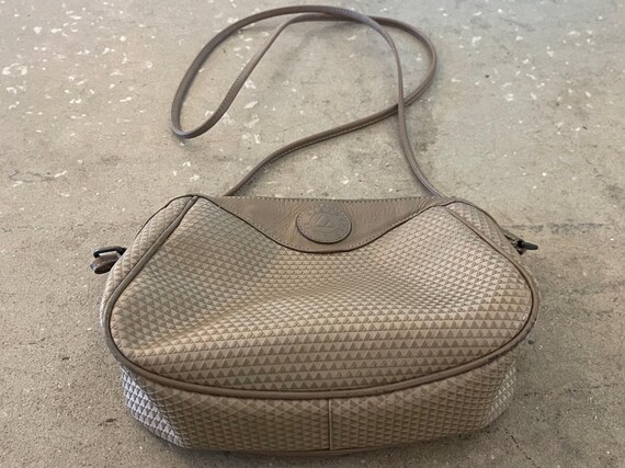 Vintage 80s Liz Claiborne Triangle Logo Purse View 3