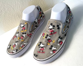 VANS X Disney Mickey Mouse Print Slip On Sneaker Men’s  8 Women’s 9.5