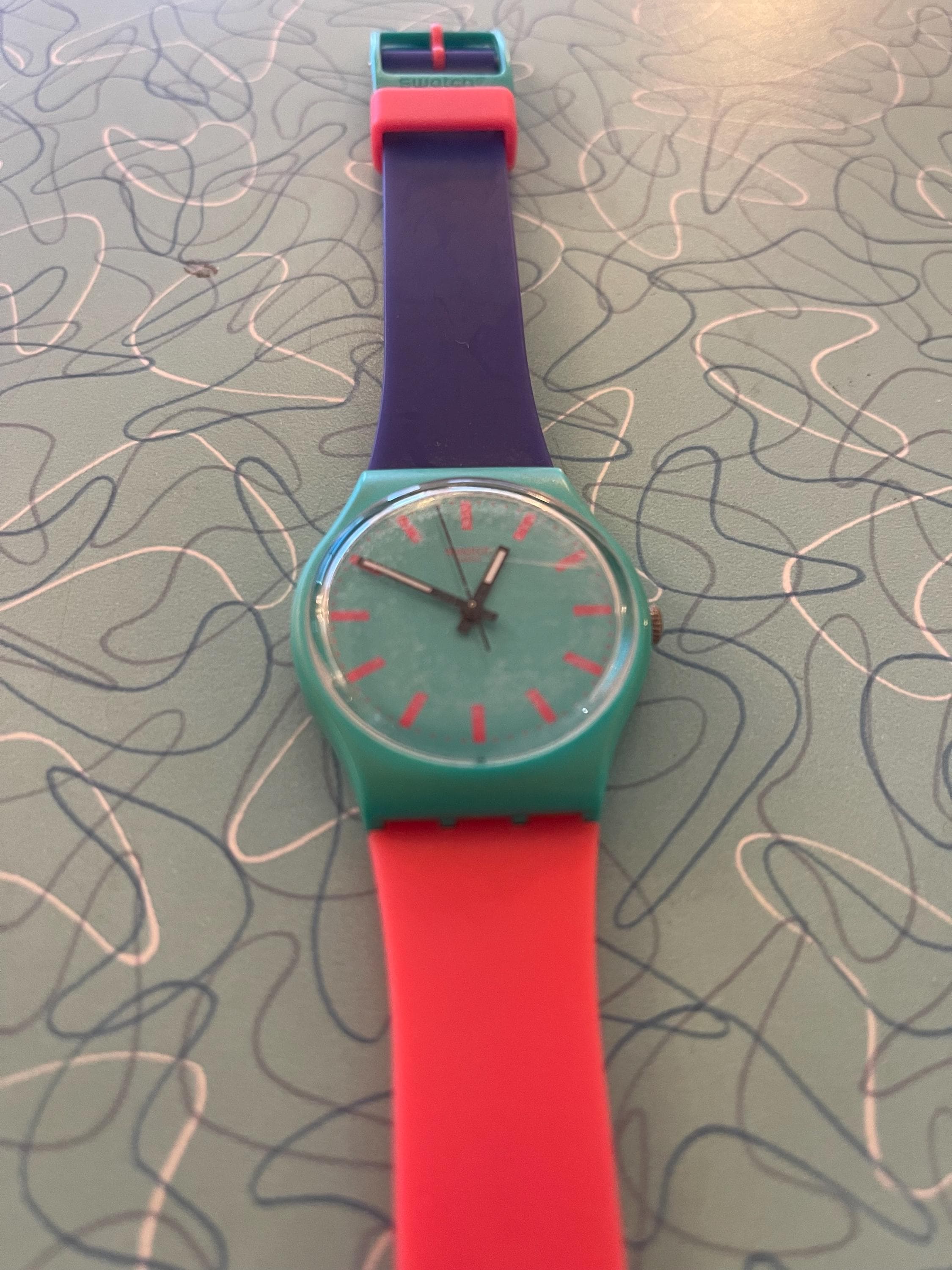 アナログ腕時計 SWATCH  GALORE SHUNBUKIN Women's Urethane Watch GG215 Swatch Watch SHUNBUKIN GG215 2015 Standard Gents Designed By
