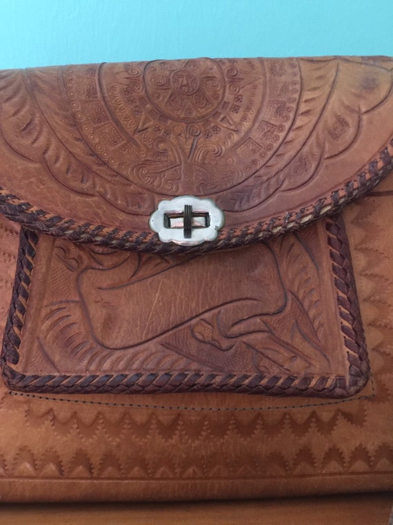 Vintage 1960s Tooled Leather Purse From Mexico - image 9