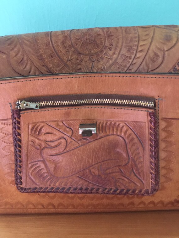 Vintage 1960s Tooled Leather Purse From Mexico - image 7