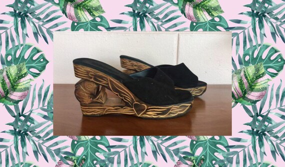 Vintage 1970s Indonesian Carved Platform Slip On S