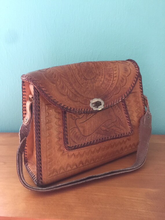Vintage 1960s Tooled Leather Purse From Mexico - image 3