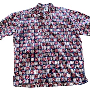 Vintage 90s Men’s Short Sleeve Cotton Hawaiian Surfboard + Hibiscus Print Shirt by Kahala Size XL