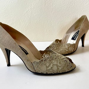 Vintage 1980s Linen + Lace Slip Pump by Stuart Weitzman Mr. Seymour  for Nieman Marcus Size 7.5