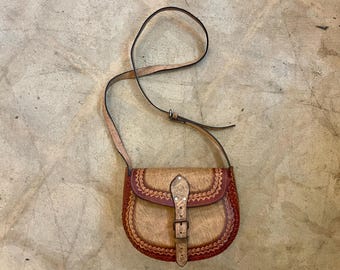 Vintage 1970s Tooled Leather Purse