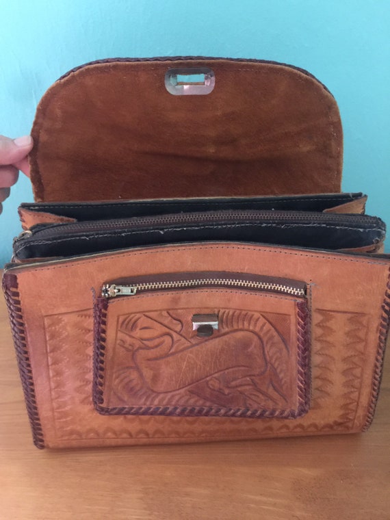 Vintage 1960s Tooled Leather Purse From Mexico - image 10