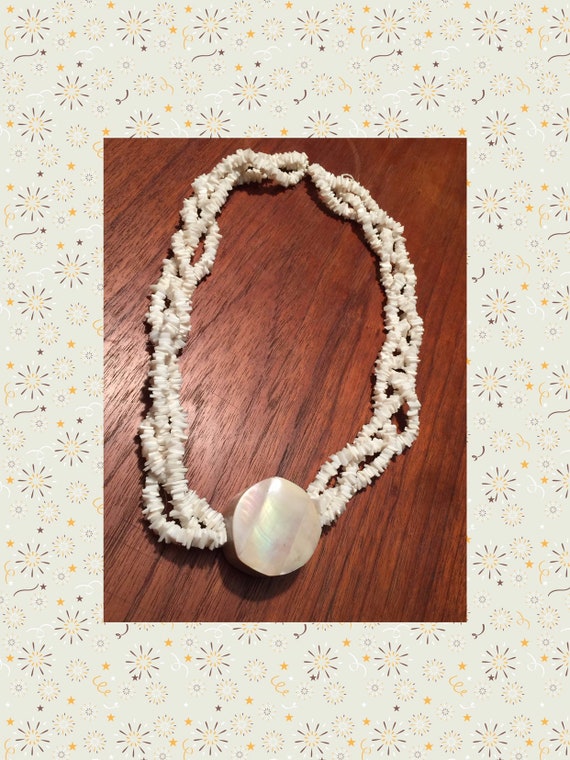 Vintage Carved Puka Shell Mother of Pearl Statemen