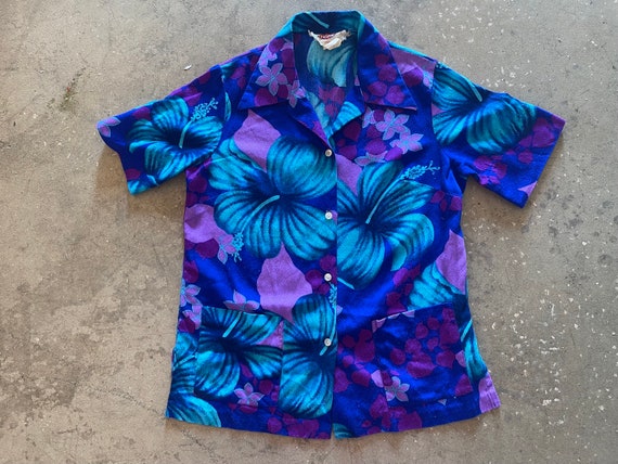 Vintage 60s Hawaiian Print Short Sleeve Top by Po… - image 3