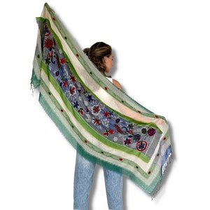 Handcrafted Embroidered Wool Pashmina Shawl Stole Wrap.
