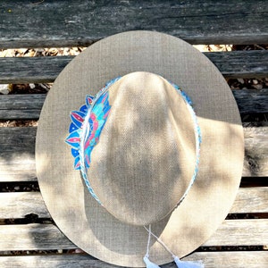Artisanal Hand Painted Hat 100% Palm Natural 602405 main image 0