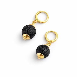 Barro Negro Earrings Made in Mexico | Black Clay Bead Earrings with Gold Hoops | Minimalist Mexican Jewelry | Regalo Para Mujer Bootsologie
