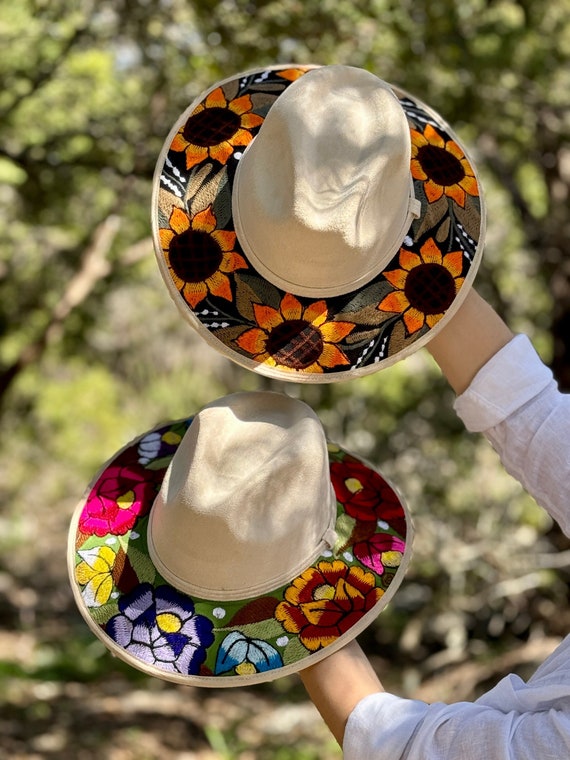 HAND-EMBROIDERED LONG WING PANAMA HAT WOMEN il_fullxfull.3158447645_juoa.jpg main image 3