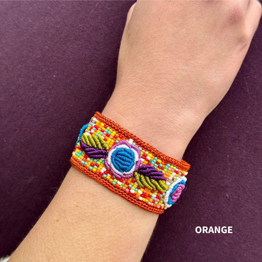 国内で当店のみ ILLUSORY - Mixed Beads Charm Bracelet il_fullxfull.3184071366_r5y1.jpg