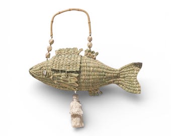 Mexican Straw Bag, Fish Shaped Raffia Clutch - Woven Animal Purse, Rattan Bag.