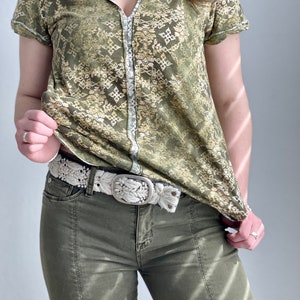 Colorful Peruvian Waist Belt - Vegan Handmade Floral Embroidered Gift.