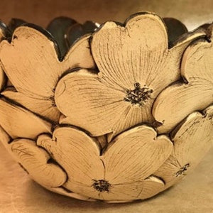 Large Natural Tone Dogwood Bowl