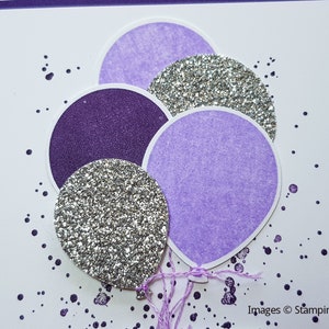 17th Birthday Card, Gender Neutral Celebration Card, Greeting Card with Purple Balloon Design. imagem 2