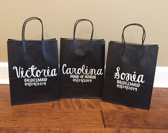 Personalized Gift Bags / Bridesmaid Gift Bags / Custom Gift Bags / Personalized Gift Bag / Custom Name Gift Bag / Paper Gift Bag / Groomsman