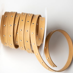 10mm Flat Studded Old Gold Arizona Leather