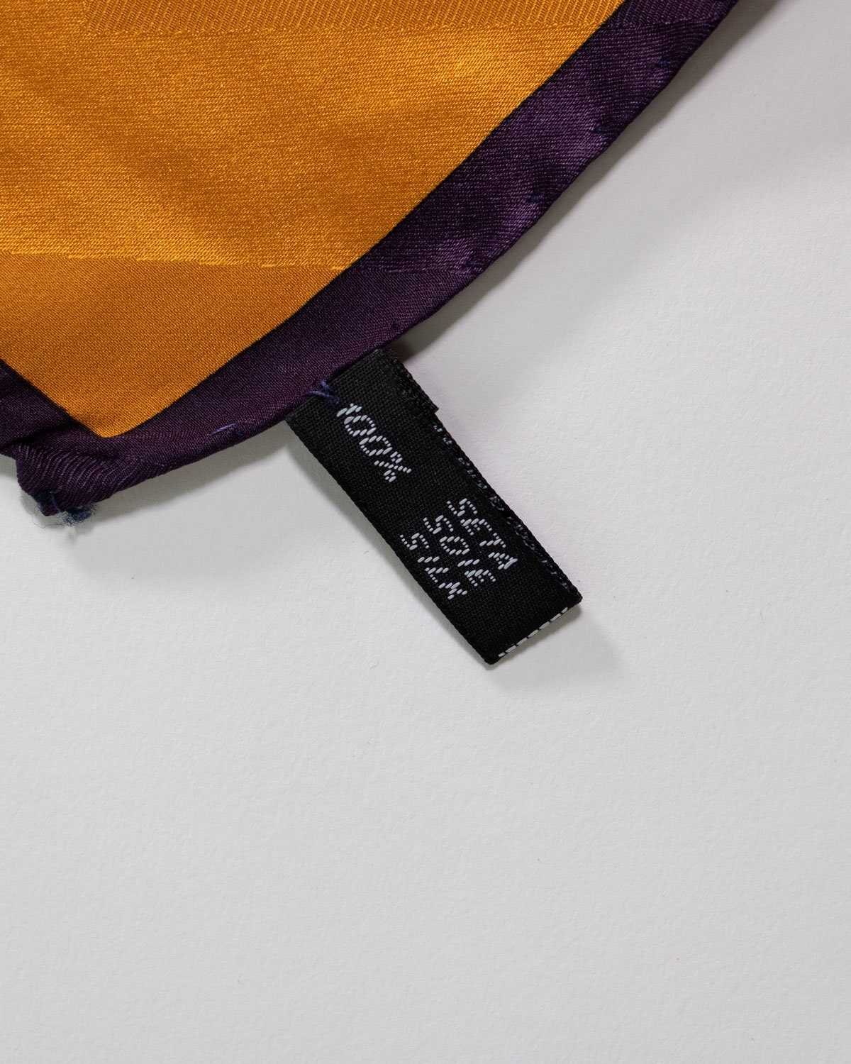 Brown Medallions and Herringbone Motif Hand Rolled Silk Wool Scarf – Silvio  Fiorello