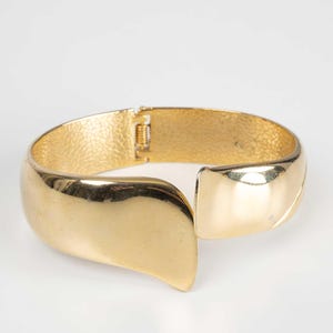 VINTAGE - Golden Rigid Bracelet