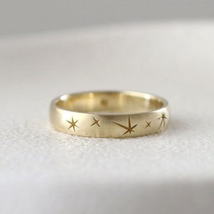 14 Karat Gold Star Ring, Men's Wedding band, wedding ring for him, 14k solid gold Ring, Celestial Ring, Solid Gold Star Ring