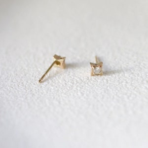 diamond star earrings, compass earrings, solid gold ,star stud earrings image 2