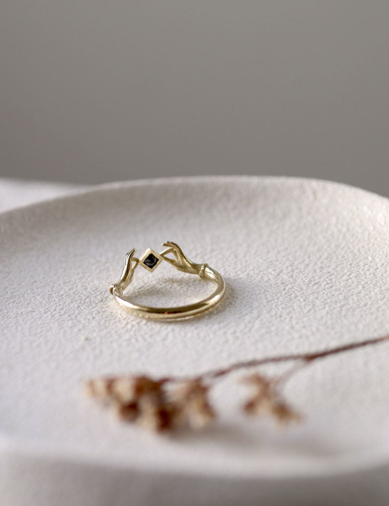 14k solid gold hand ring, black diamond hand ring, alternative engagement ring, hand holding diamond, claddagh ring image 4