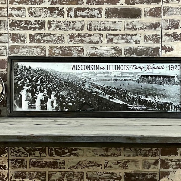 Wisconsin Badgers vs Illinois football – Framed print -1920