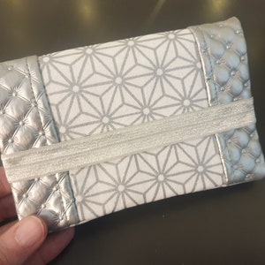 Grand portefeuille étoiles argenté et blanc simili cuir multipoche fermeture éclaire porte monnaie porte carte en tissus fermeture élastique