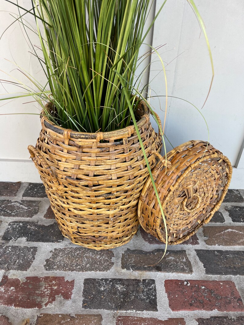 Large Vintage Baskets With Lid Vintage Woven Basket Basket Etsy