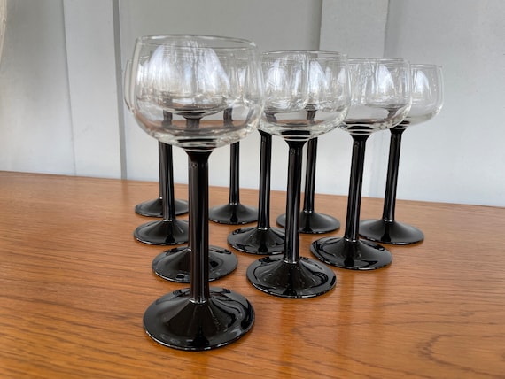 Set vintage di 10 bicchieri a stelo nero, calici neri, bicchieri da vino in  cristallo francese Luminarc, bicchieri da cocktail neri vintage, bicchieri  neri -  Italia
