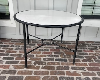 Post Modern Black Metal Frame Dining Table by Cali-Style, Midcentury black round dining table, Modern metal black dining table, Minimalist