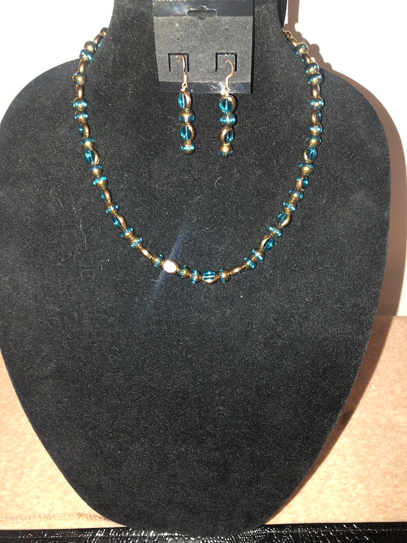 Turquoise beaded necklace and earring set