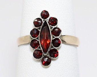 Antique Victorian Era German .333 (8k) Gold & Garnet Ring