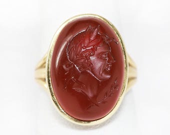 Vintage 14k Gold & Intaglio Carved Carnelian Signet Ring